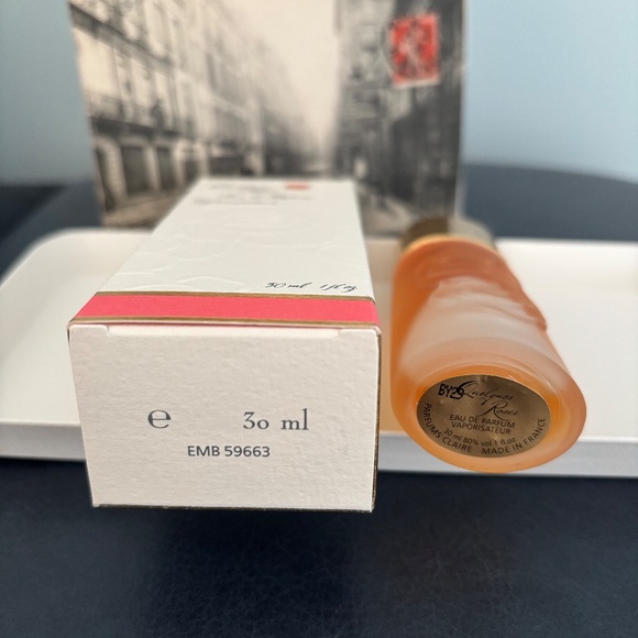 Houbigant Quelques Roses - Picture 3 of 5